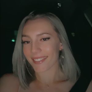 Meet your Posher, Caylea